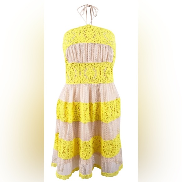 Foxiedox Charming Yellow Lace woman’s Dress 👗💛 - Picture 1 of 9